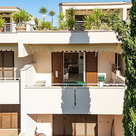 Delfino By Interhome Principina a Mare
