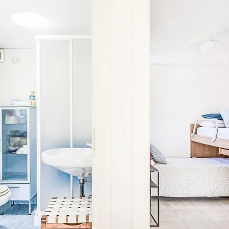 Delfino By Interhome * Principina a Mare
